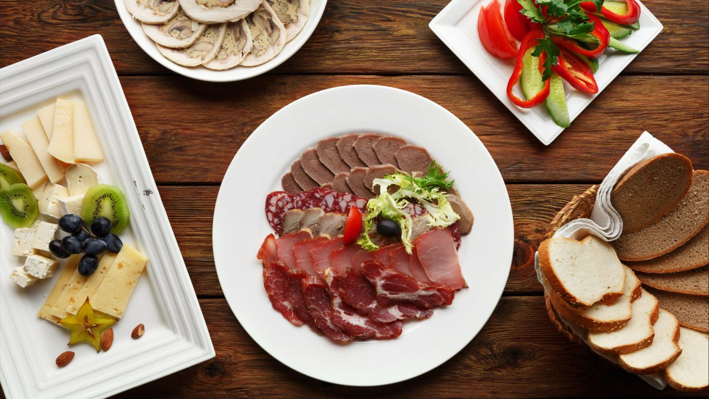 zizzi lounge restaurant meat assortment plate